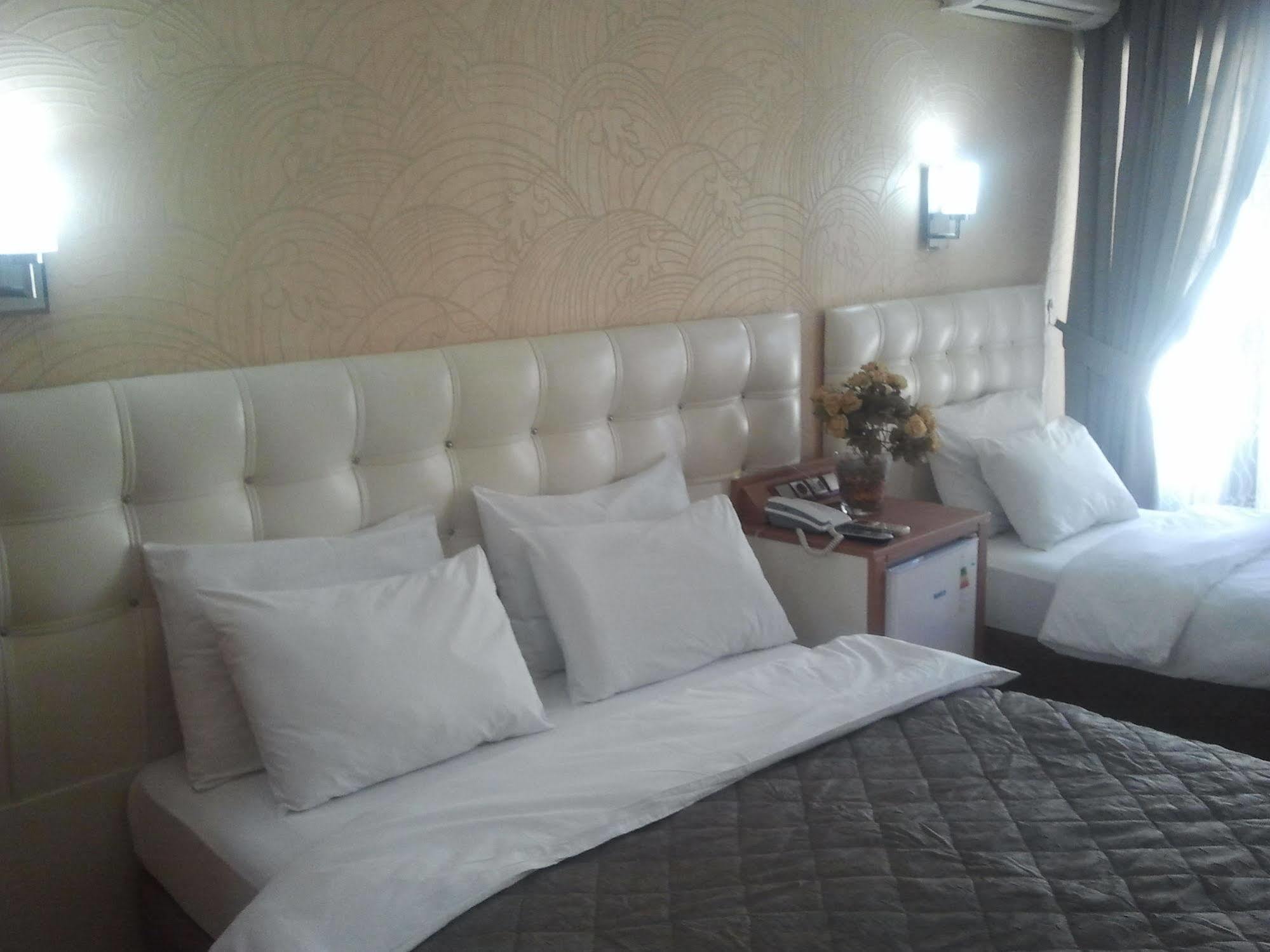 Hotel Kocaman Izmir Exterior photo