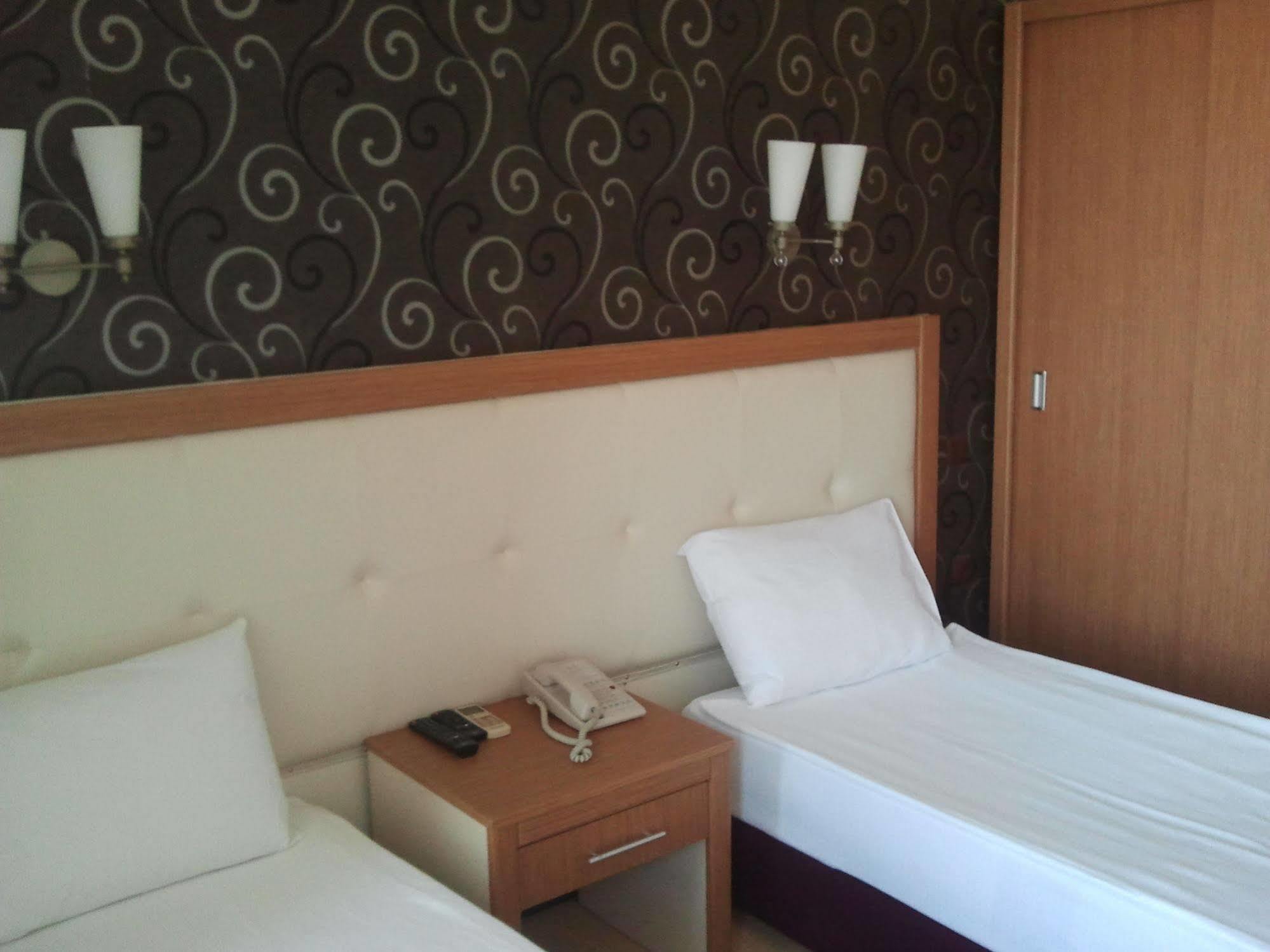 Hotel Kocaman Izmir Exterior photo