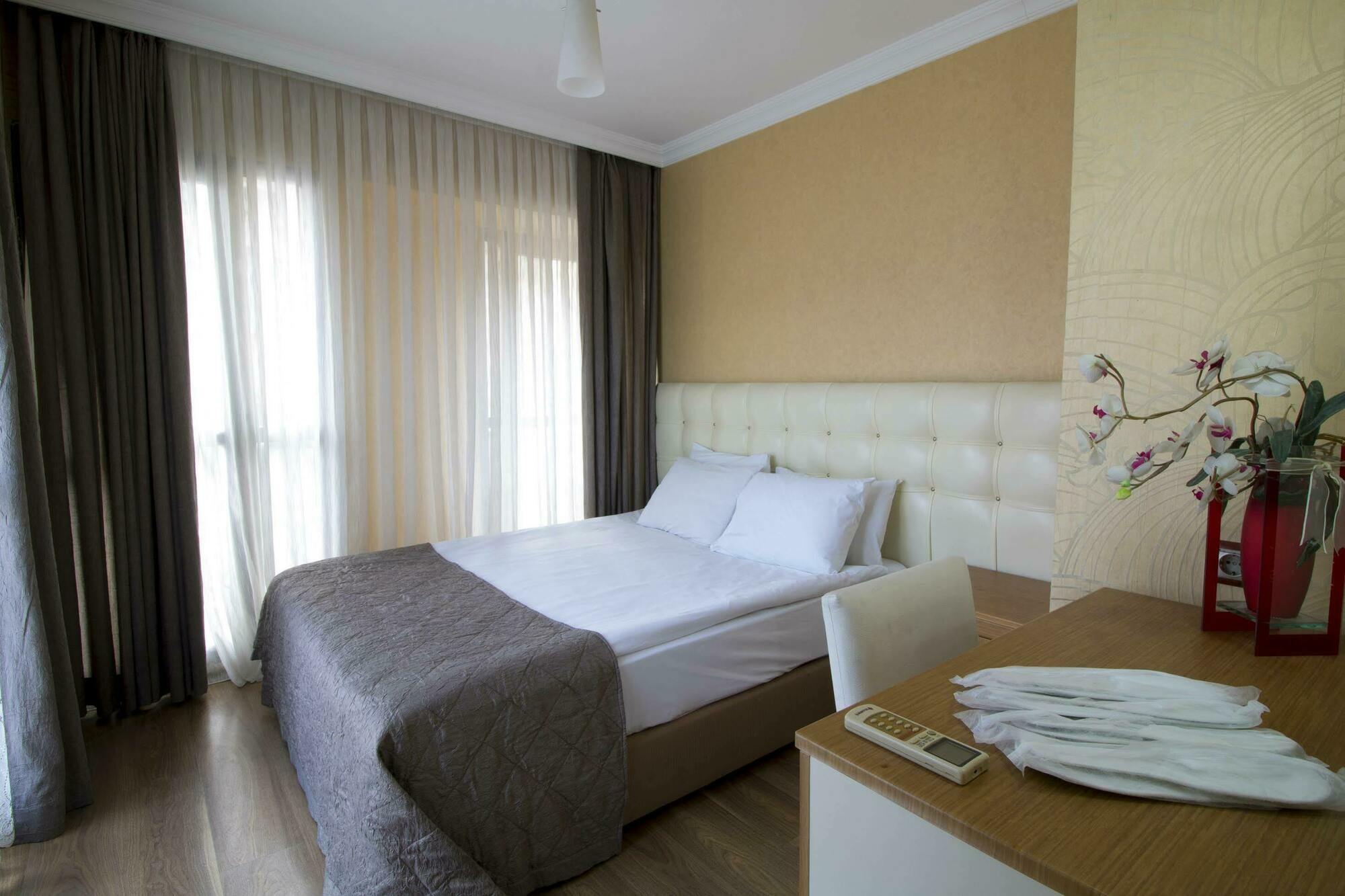 Hotel Kocaman Izmir Exterior photo
